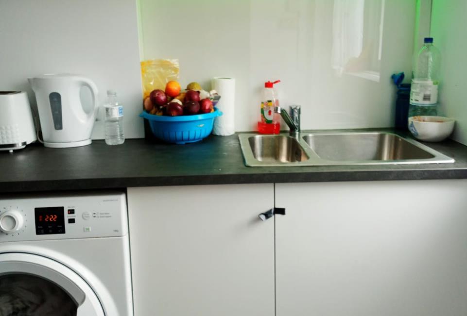 2 Bedroom House In London House Exchange
