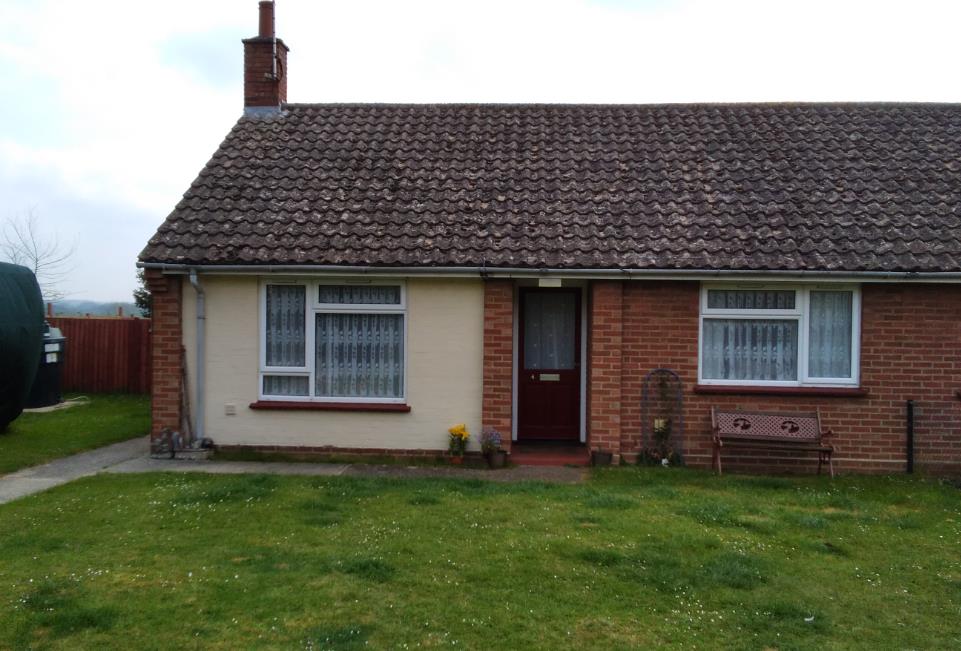 2 bedroom Bungalow in Halstead House Exchange