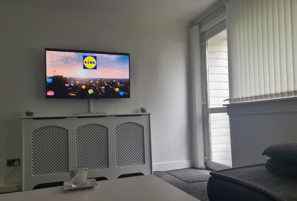 2 bedroom in Glasgow House Exchange