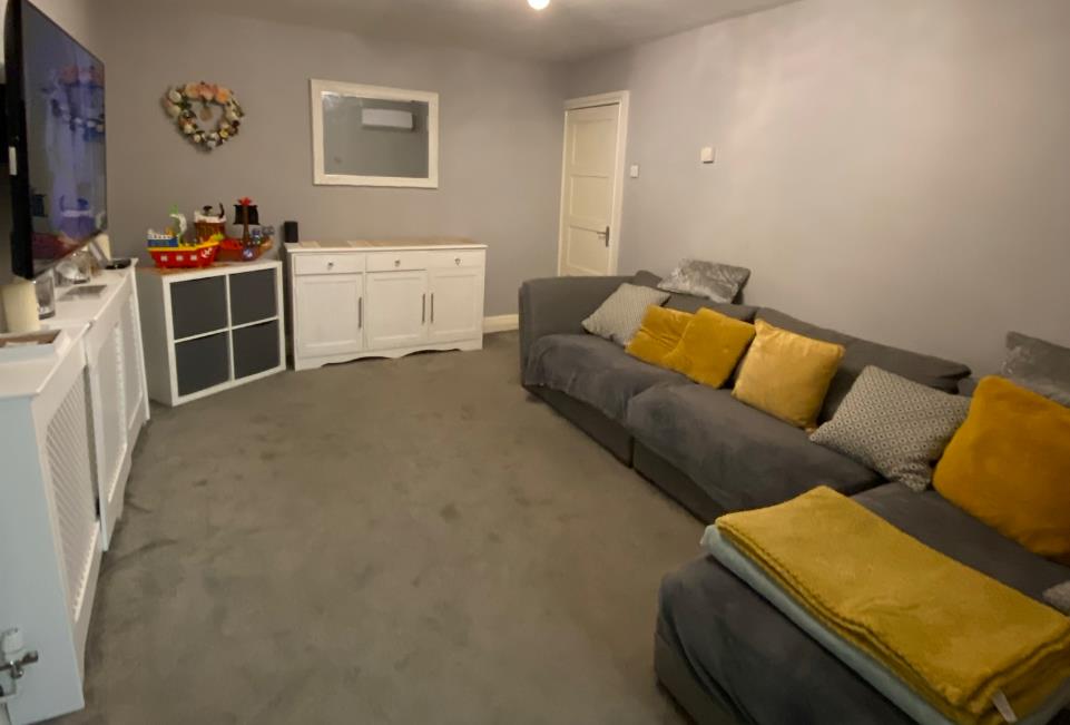 3 bedroom Bungalow in Abbots Langley House Exchange