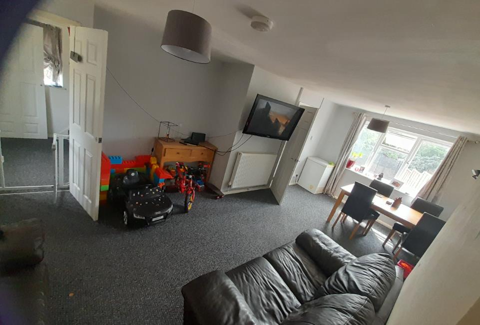 2 bedroom House in Hemel Hempstead House Exchange