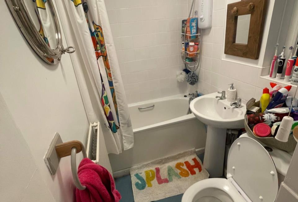 3 bedroom House in Kings Langley House Exchange