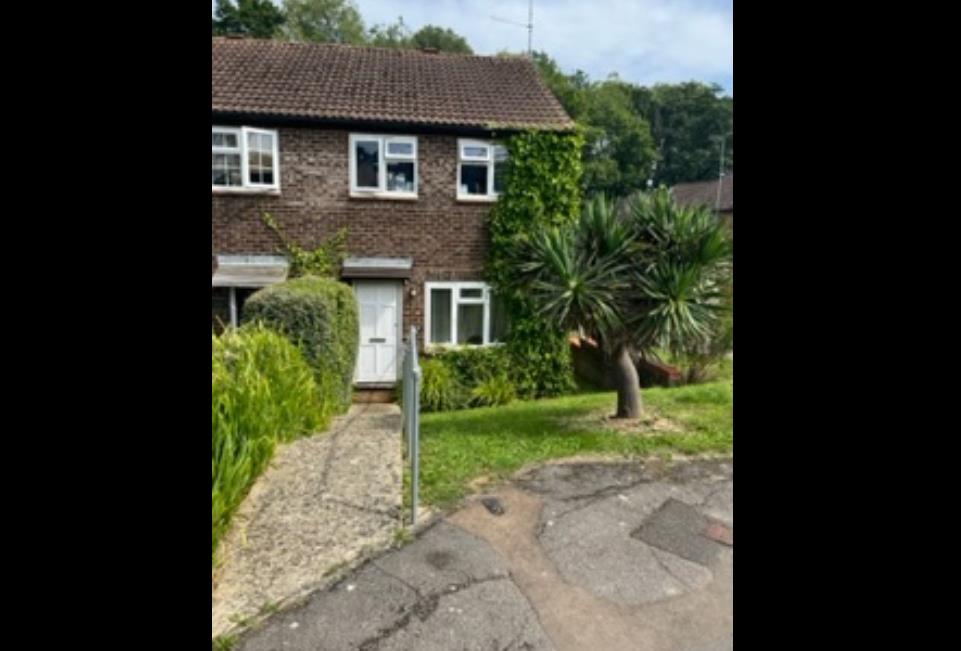 2 bedroom House in East Grinstead House Exchange