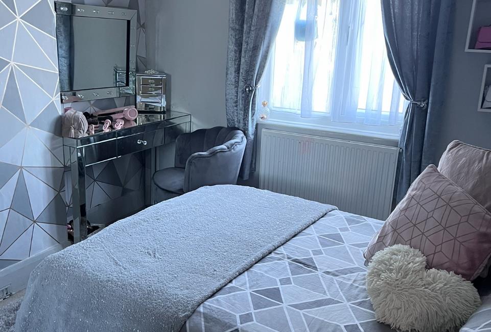 3 bedroom House in Gravesend House Exchange