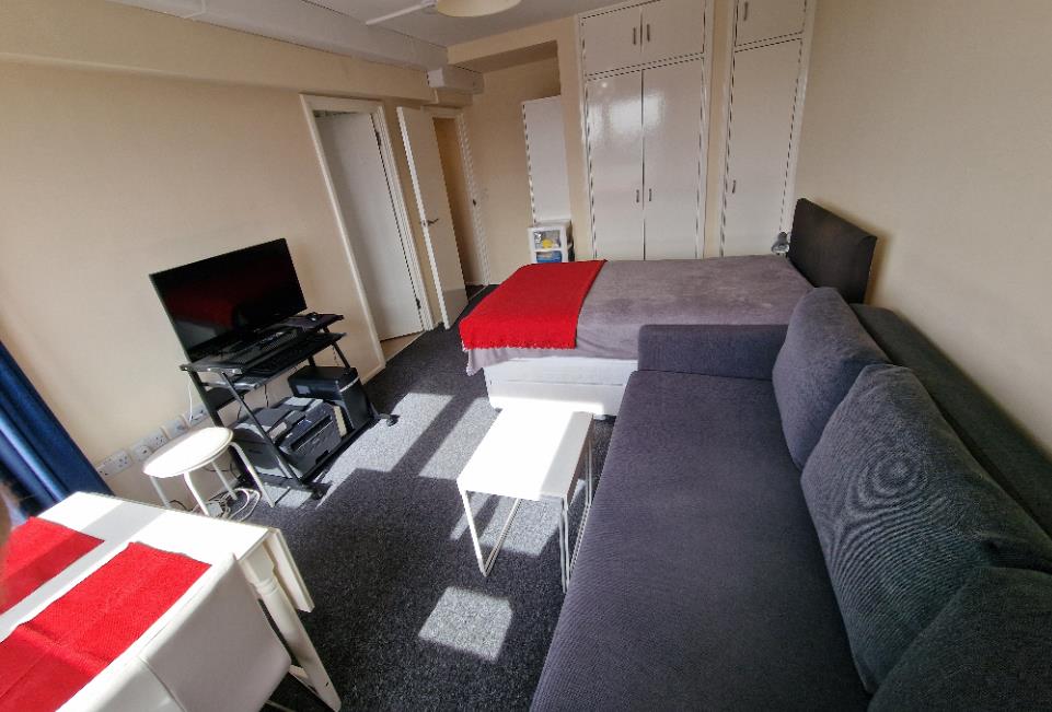 1 bedroom Studio Bedsit in London House Exchange
