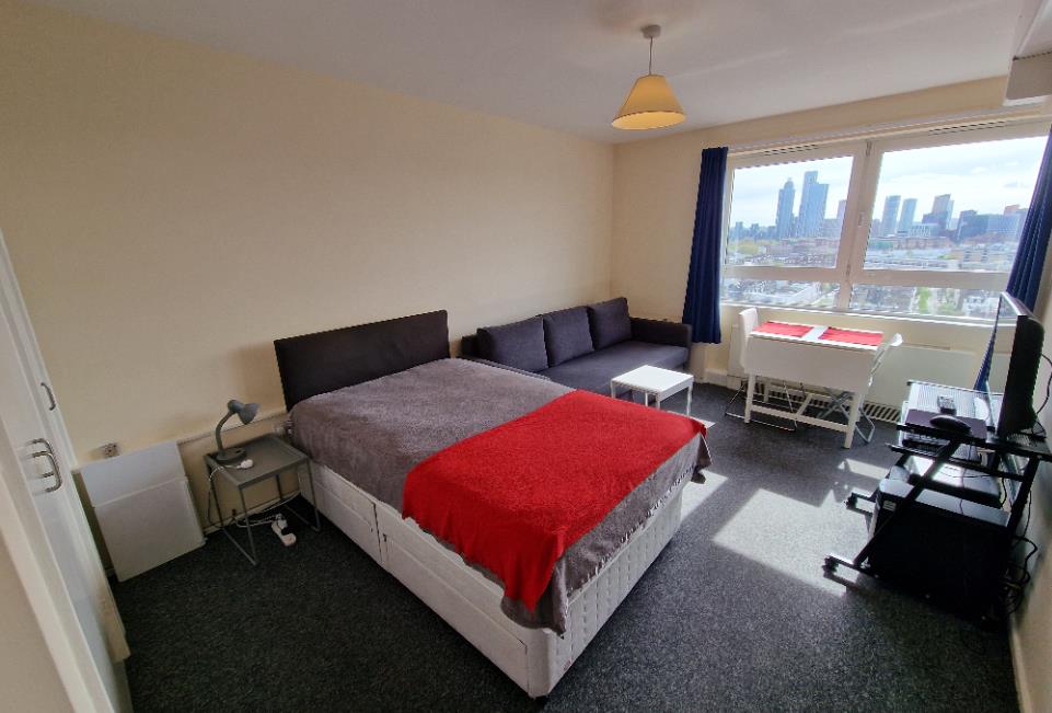 1 bedroom Studio Bedsit in London House Exchange