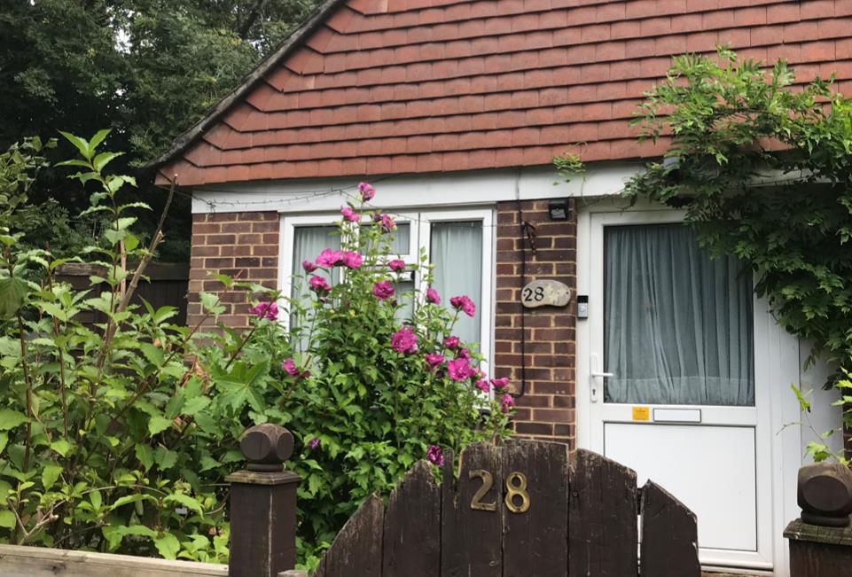 2 bedroom Bungalow in Leatherhead House Exchange