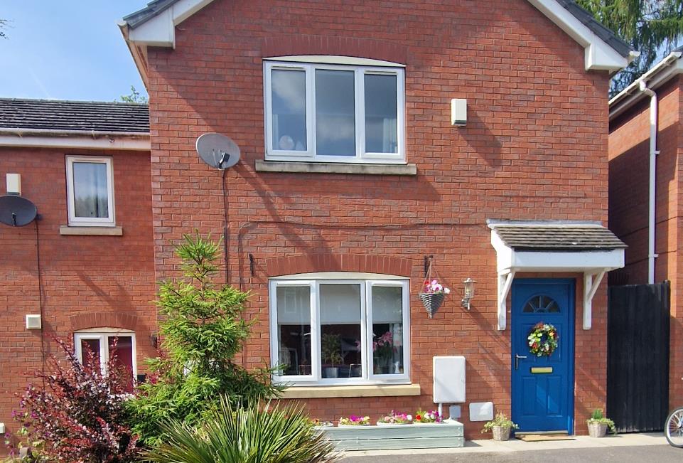 2 bedroom House in Manchester House Exchange