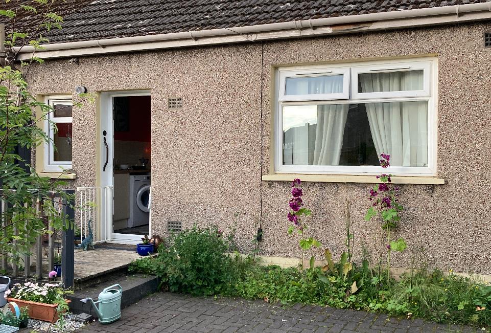 1 bedroom Bungalow in East Calder House Exchange